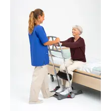 Molift Raiser Pro Carer User Hospital1
