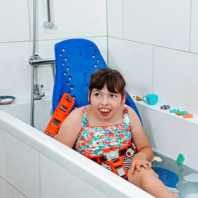 Splashy Big Lifestyle Image 06