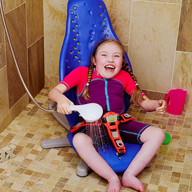 Splashy Big Lifestyle Image 04